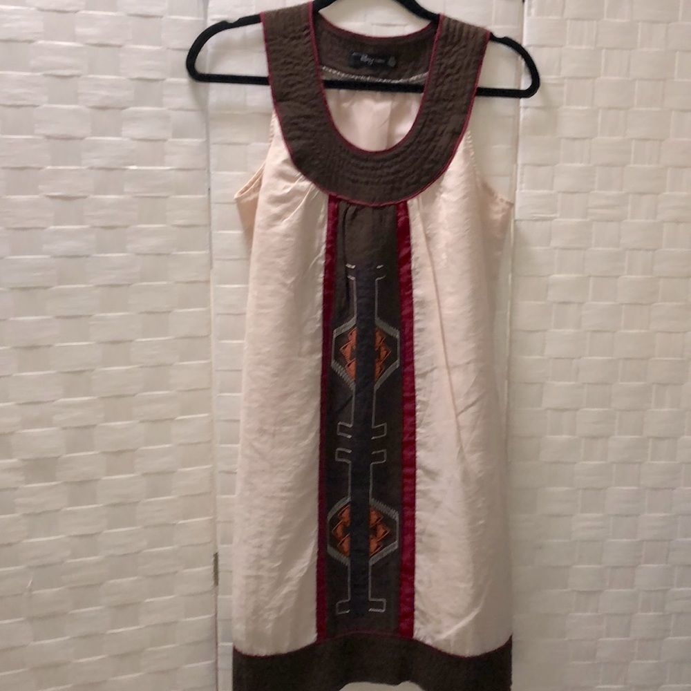 NWOT  Riley +James sleeveless dress with Aztec design